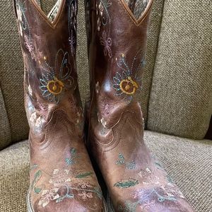 Girls cowboy boots